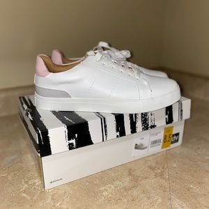 New In Box Dolce Vita Sneakers